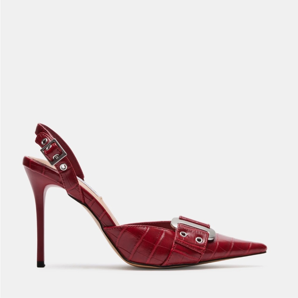 Dillon Steve Madden Pumps in Red Crocodile